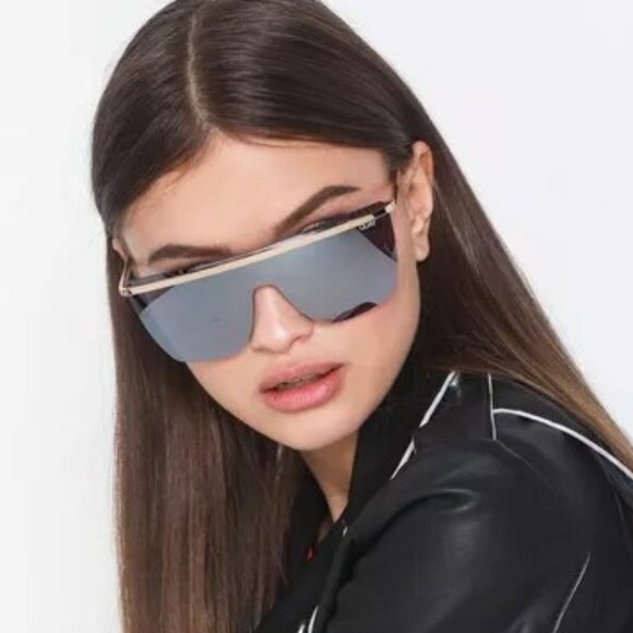 Quay x JLO Get Right - Picture 1 of 16